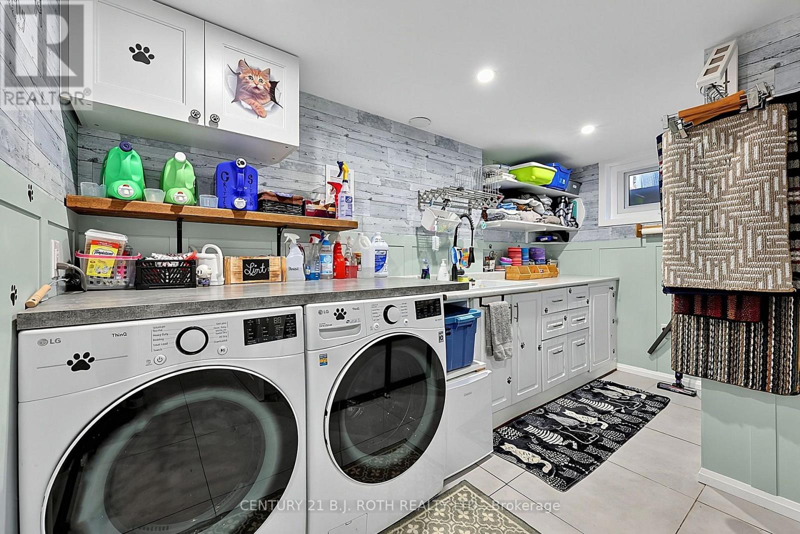 25 GLENGROVE AVENUE - 29