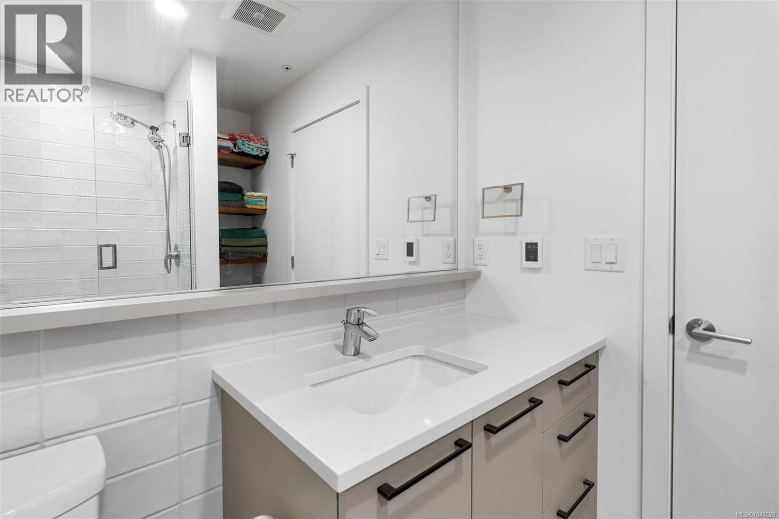 #303 9775 Fourth St - 19
