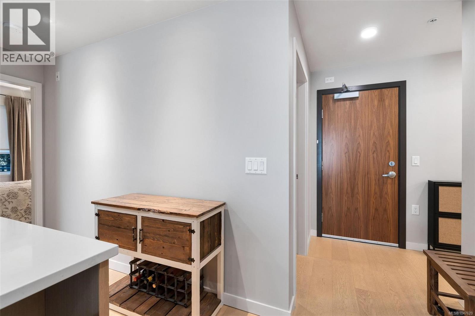 #303 9775 Fourth St - 22
