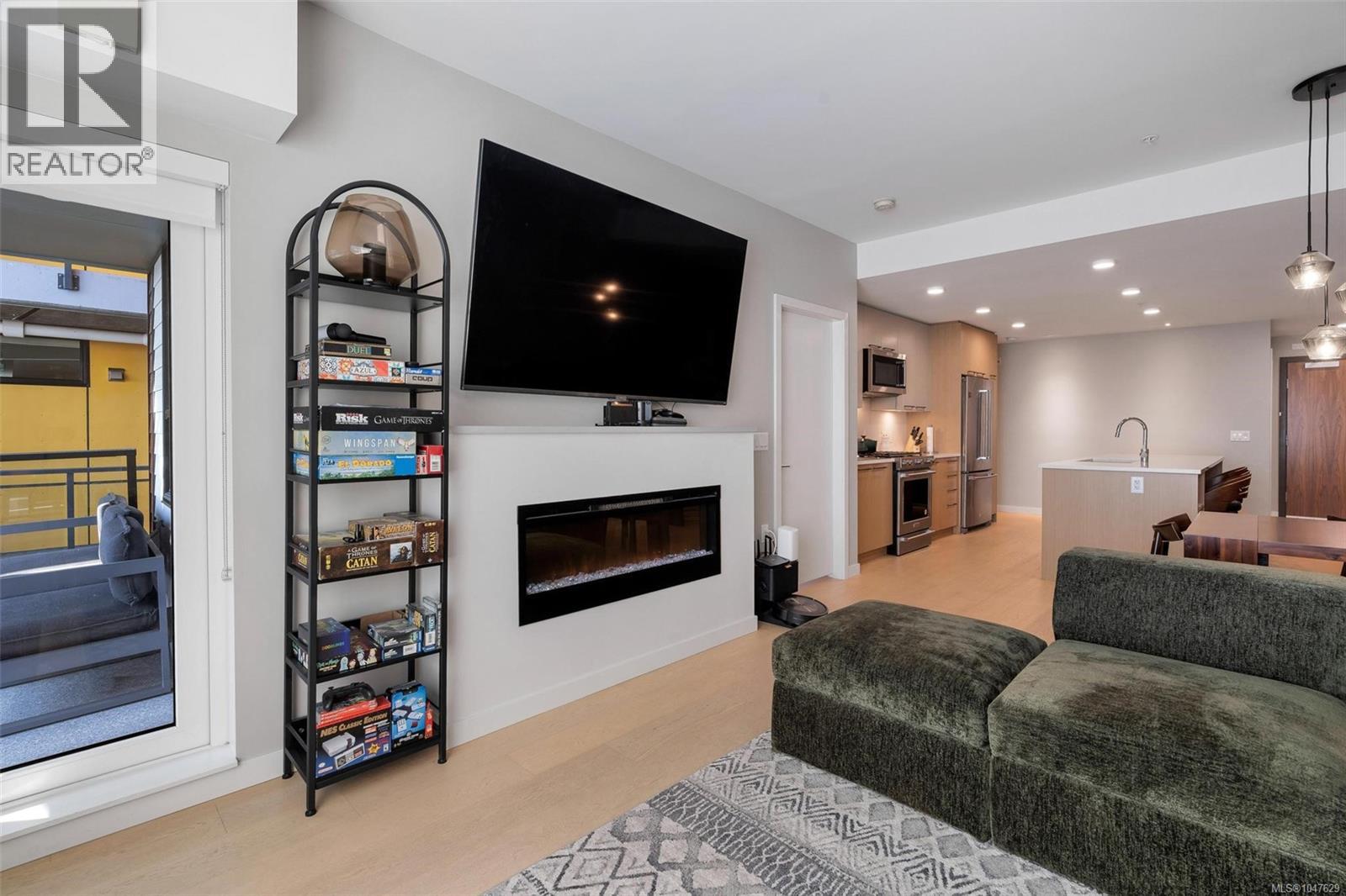 #303 9775 Fourth St - 3