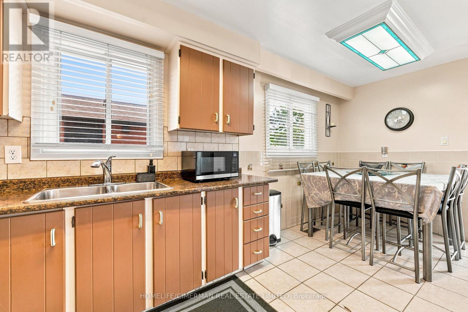505 APPLEDORE CRESCENT - 11