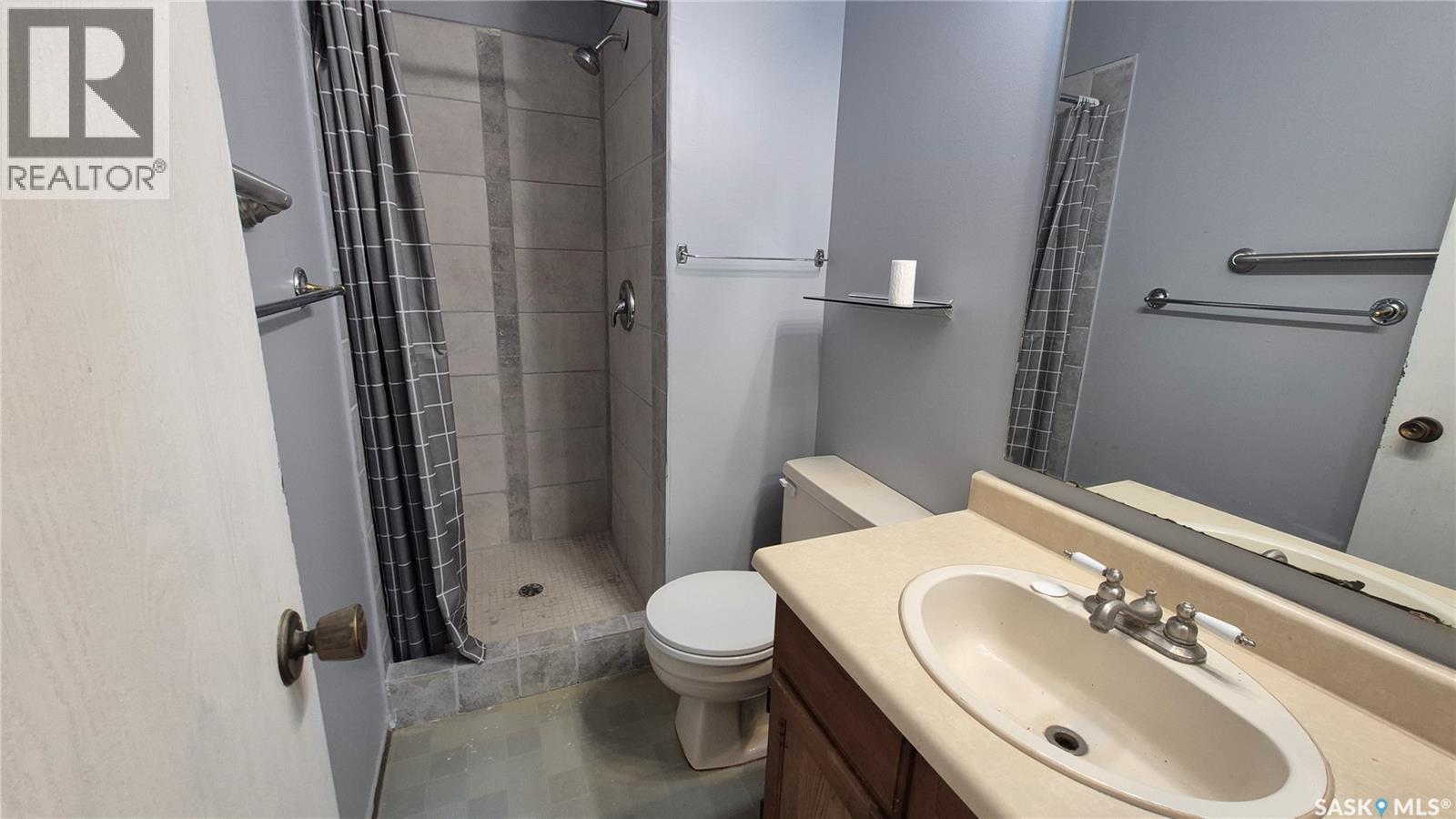 1715 Fleet STREET - Image 20