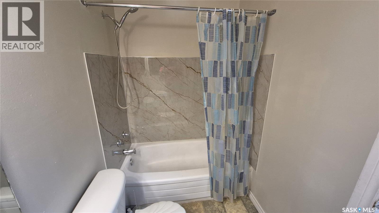 1715 Fleet STREET - Image 30