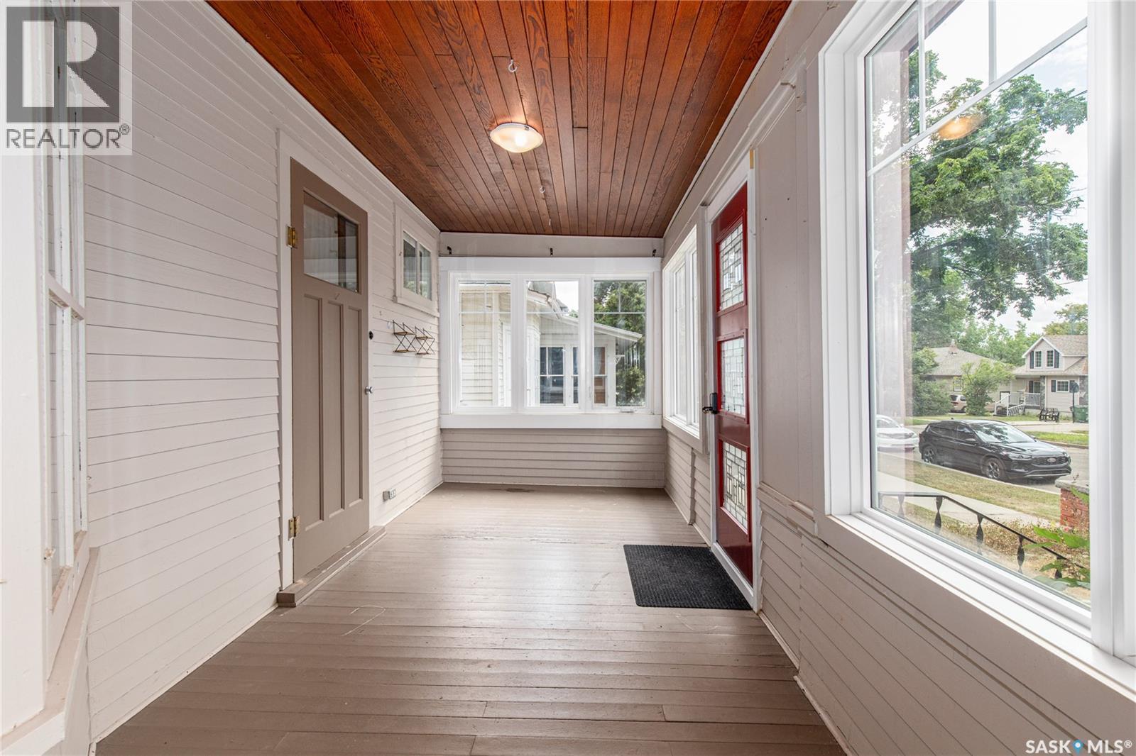 1037 Chestnut AVENUE - Image 8