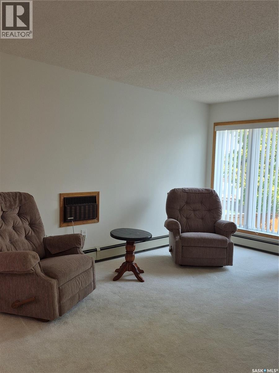 #102 3220 33rd STREET W - 6