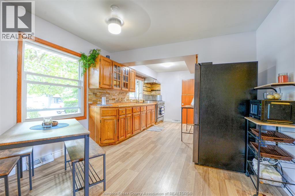 116 QUEENS AVENUE - 7