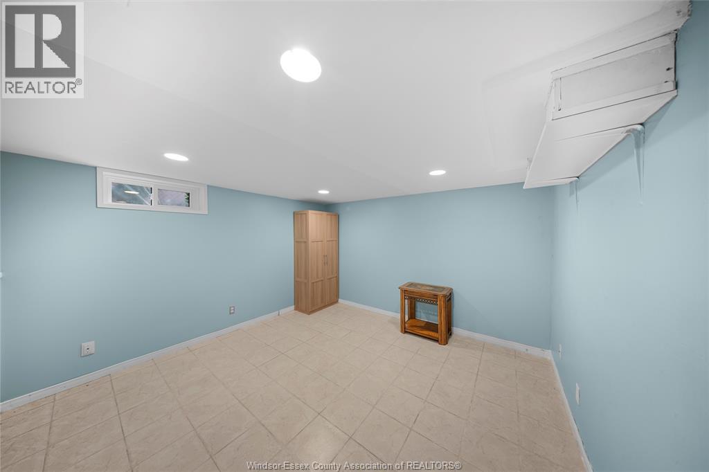 3130 ACADEMY DRIVE - 16