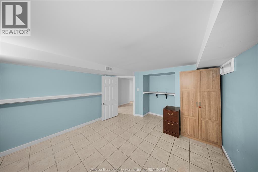 3130 ACADEMY DRIVE - 19