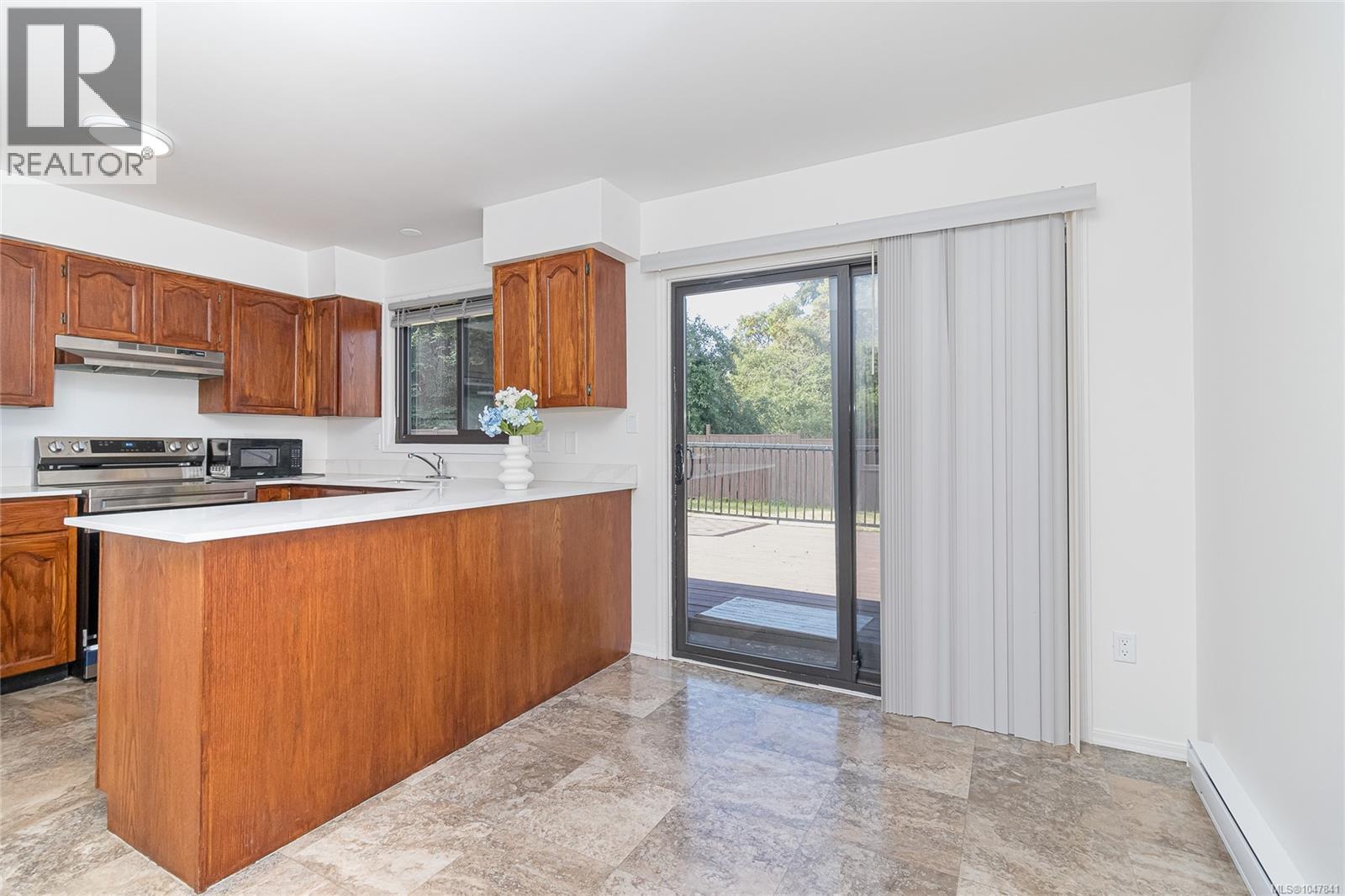 2827 Pickford Rd, Colwood