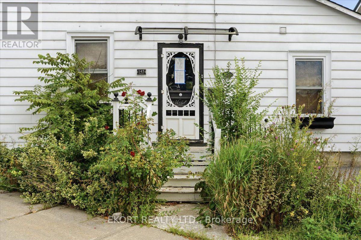 145 FRONT STREET N - 25