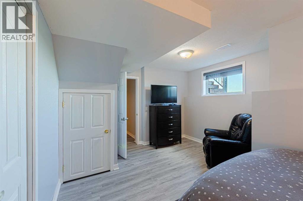 187 Covington Close NE - 34