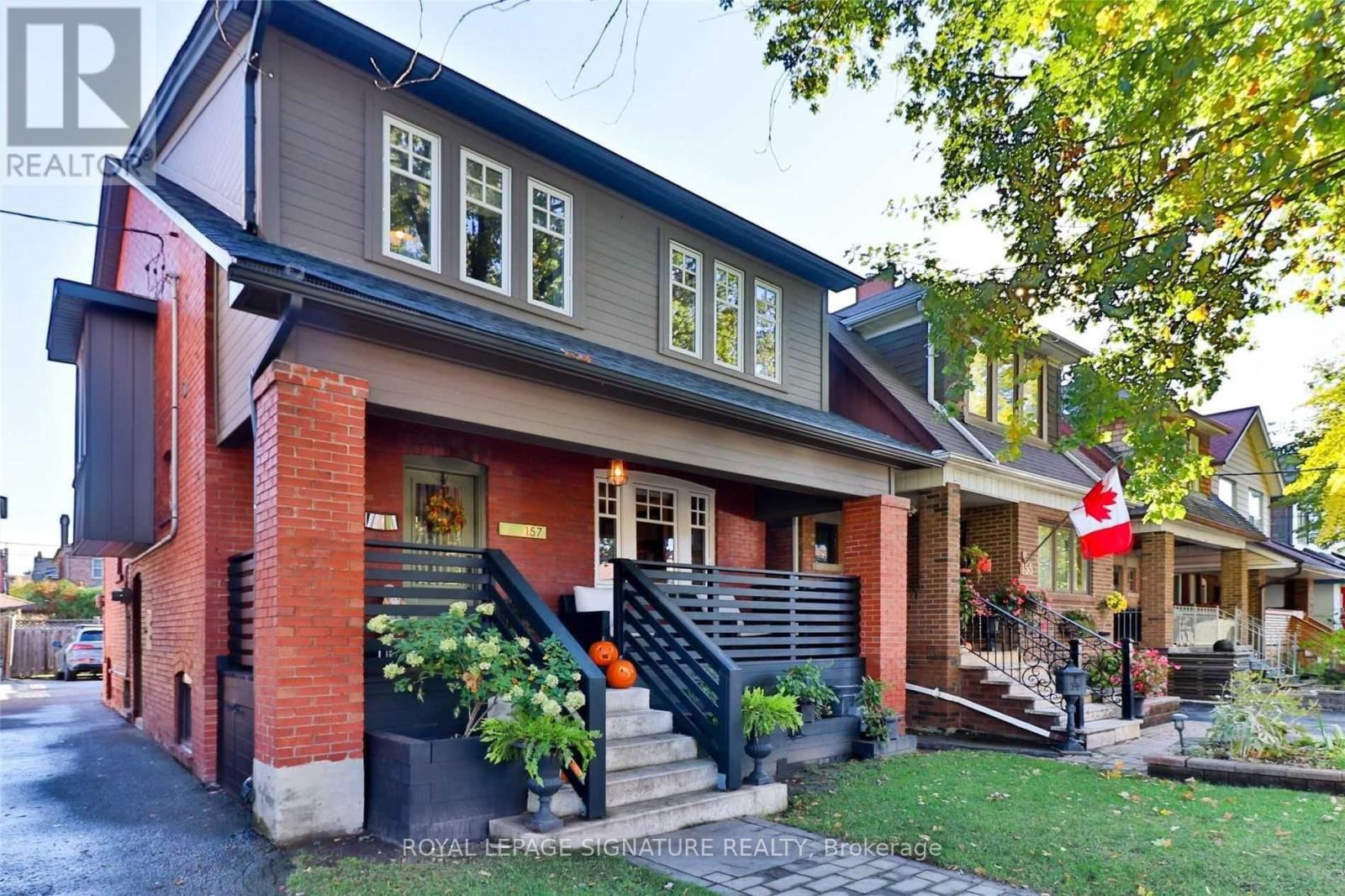 Photo of 157 Northcliffe Boulevard