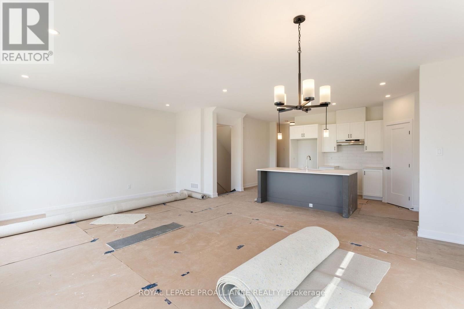 1024 MOORE STREET - Image 17