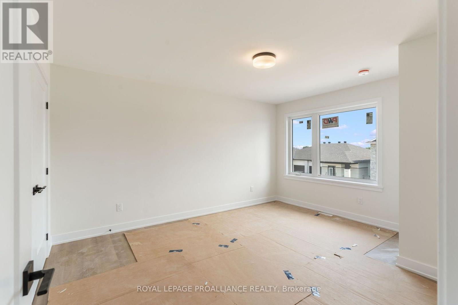 1024 MOORE STREET - Image 31