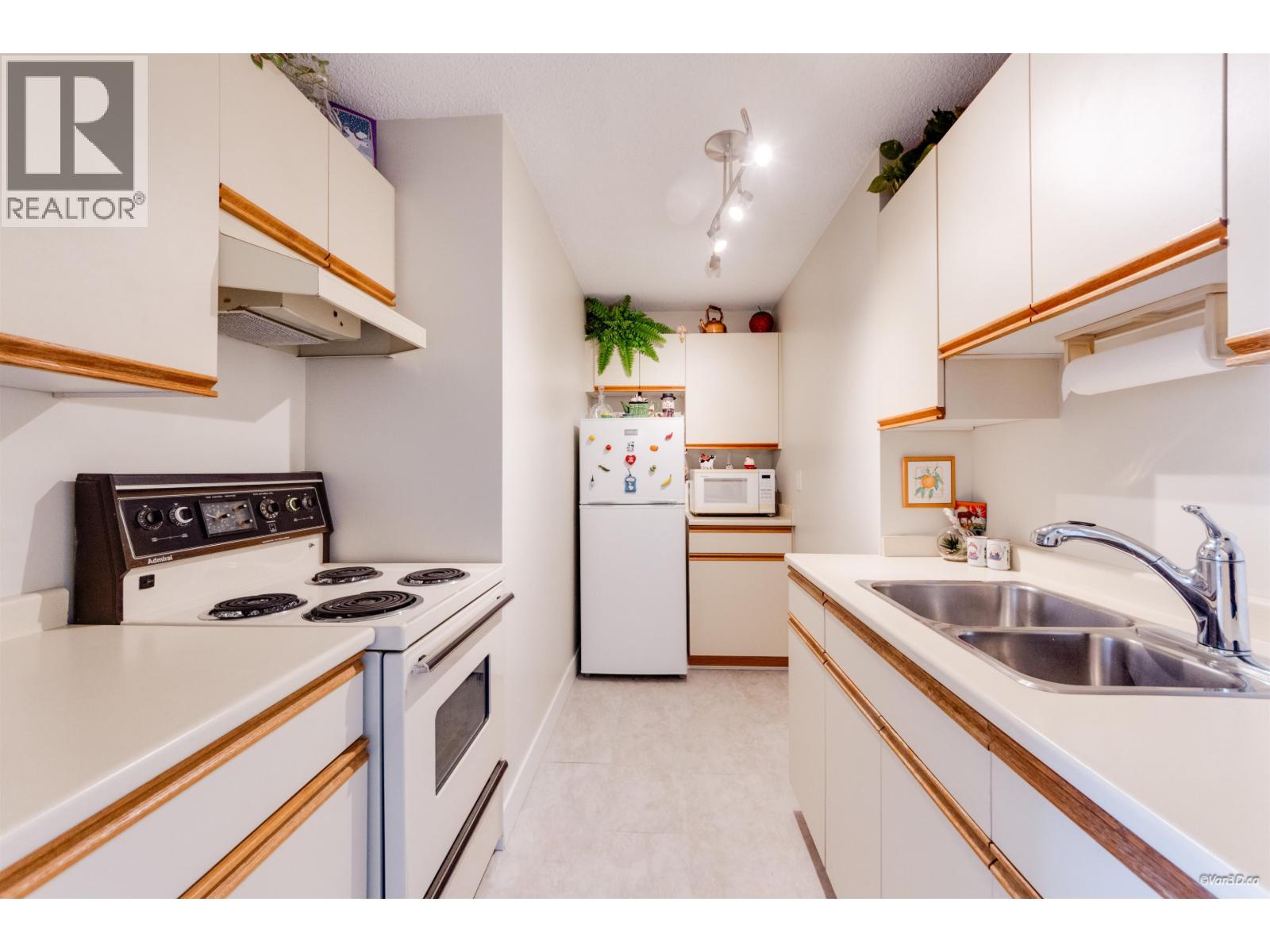 709 6631 MINORU BOULEVARD, Richmond