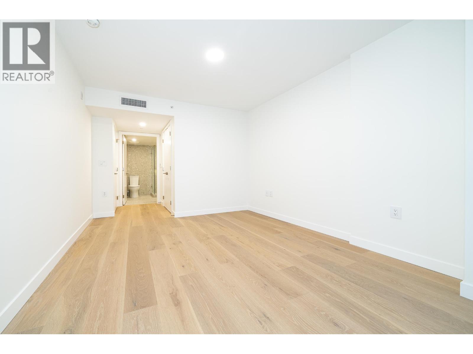 107 5212 CAMBIE STREET, Vancouver