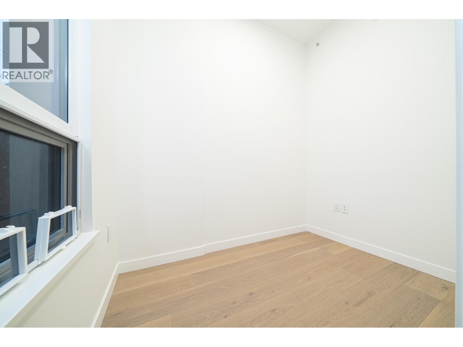 107 5212 CAMBIE STREET, Vancouver