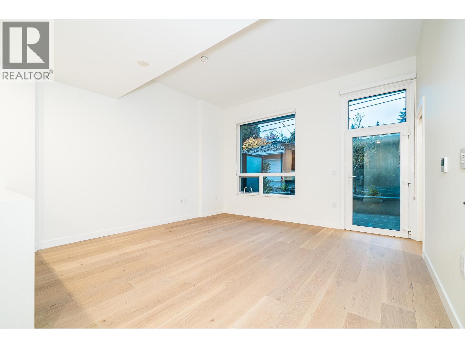 107 5212 CAMBIE STREET, Vancouver