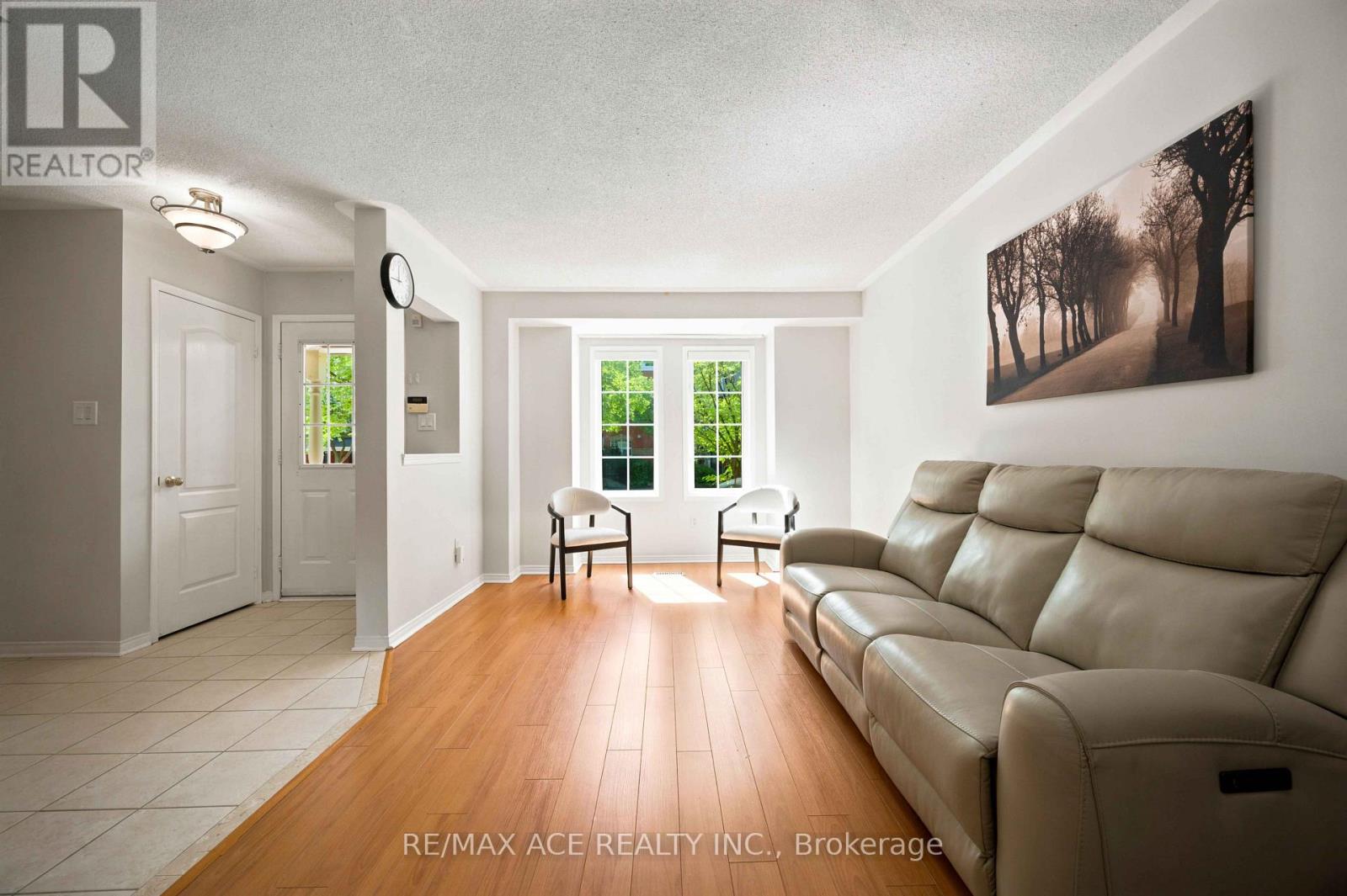 16 WHITE'S HILL AVENUE - Image 4
