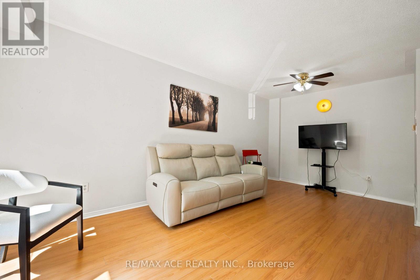 16 WHITE'S HILL AVENUE - Image 6