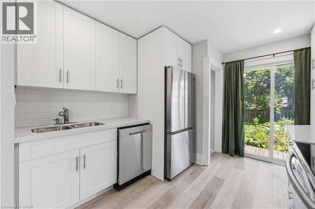 218 LAKE Street - Image 15