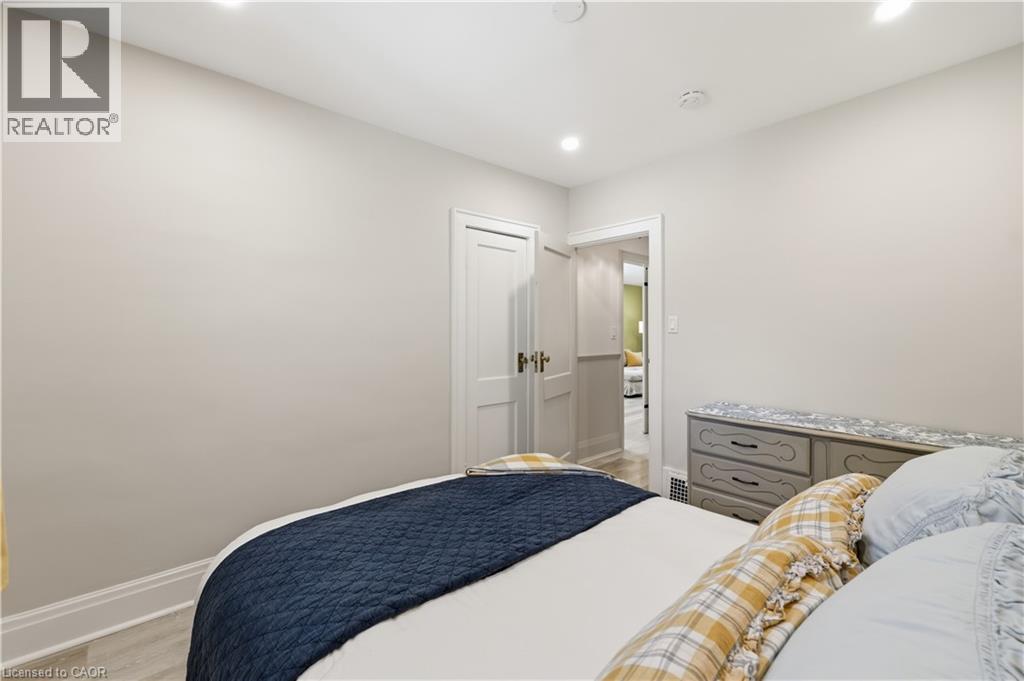 218 LAKE Street - Image 22