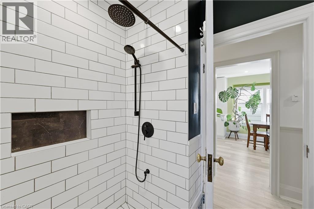 218 LAKE Street - Image 24