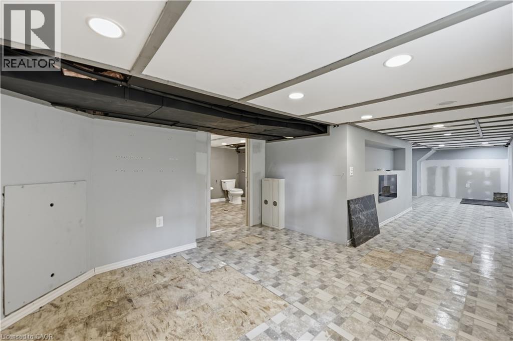 218 LAKE Street - 31