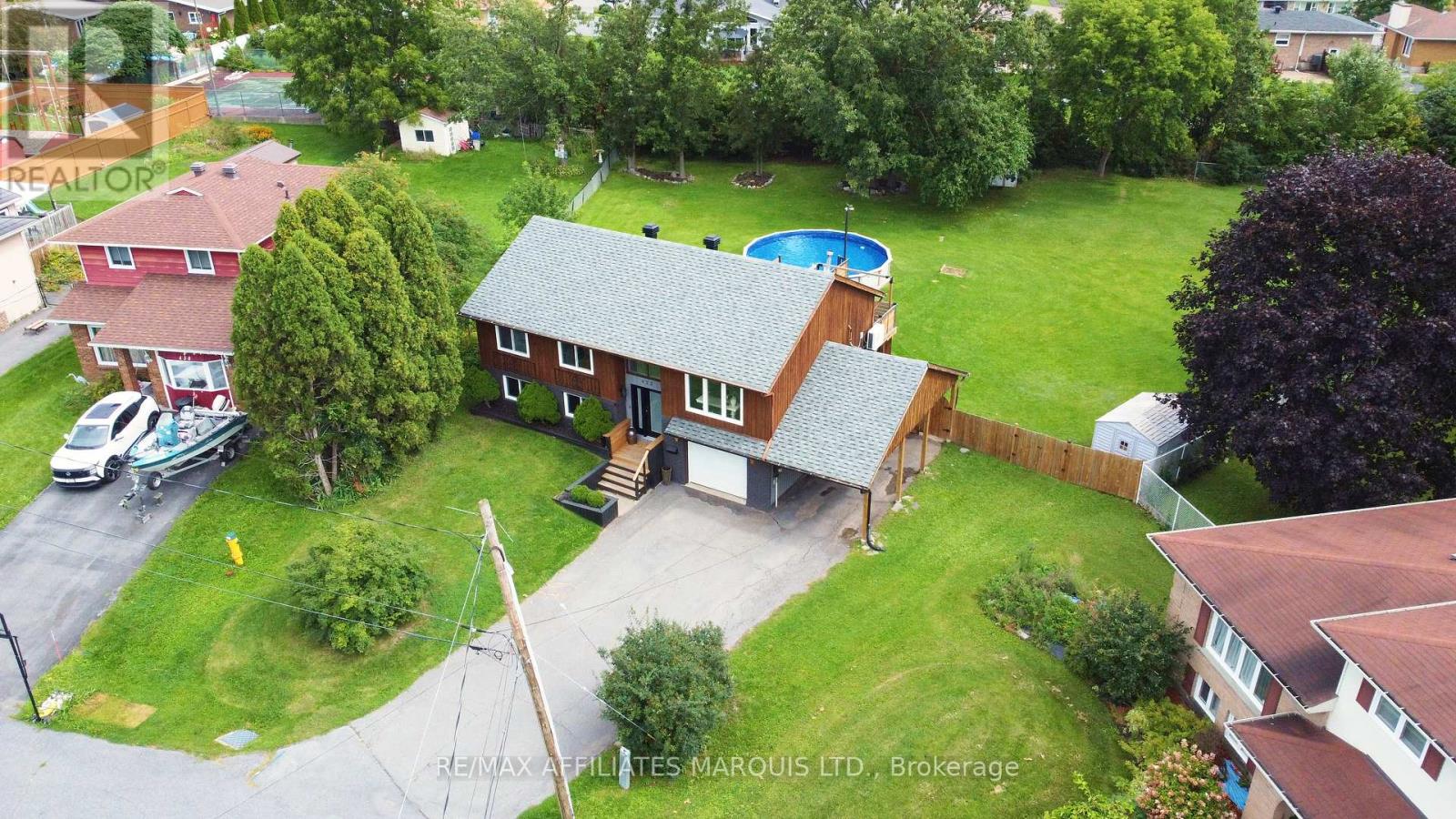 422 HILBERT AVENUE - Image 38