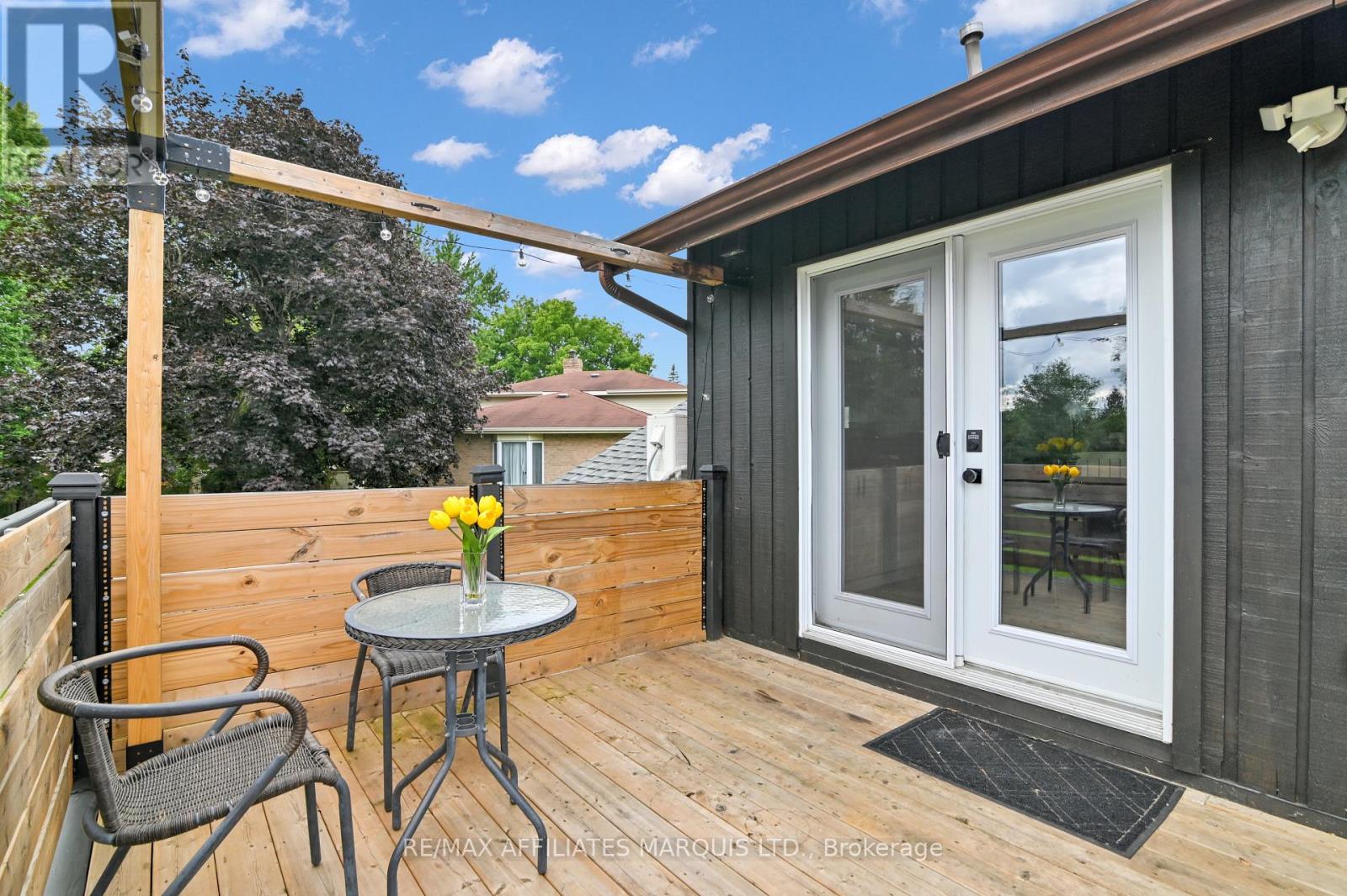 422 HILBERT AVENUE - 8