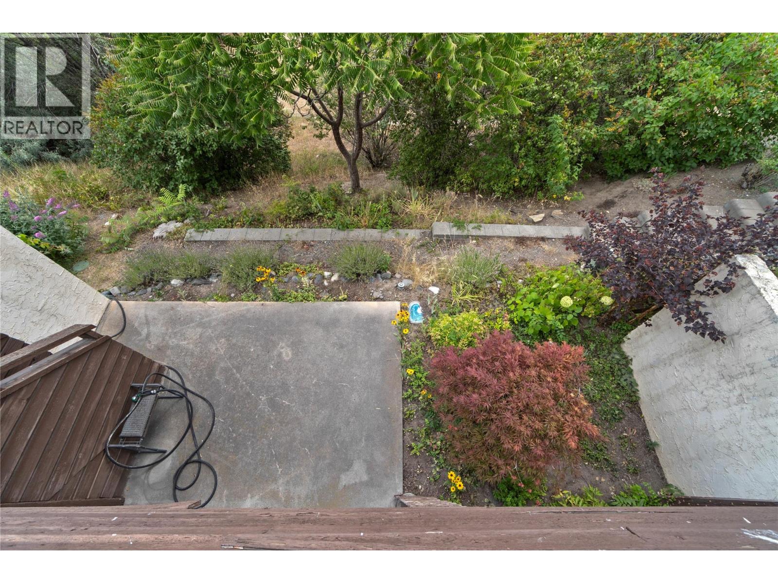 #30 290 PEMBERTON Terrace - 25
