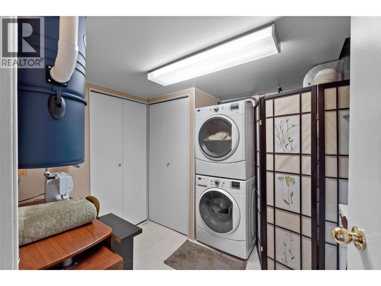 #30 290 PEMBERTON Terrace - Image 16