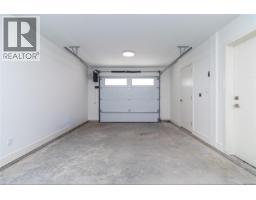 1 1559 Ash Rd, Saanich, BC V8N2S9 Photo 38