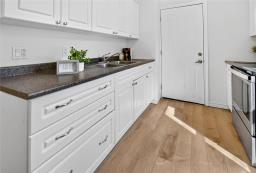 99 Berlin Street, Winnipeg, MB R2L1J1 Photo 15