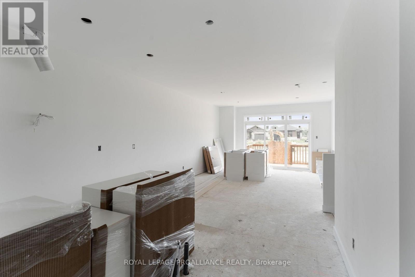 1042 TURNER DRIVE - Image 10