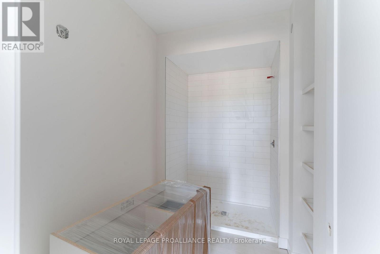 1042 TURNER DRIVE - Image 15
