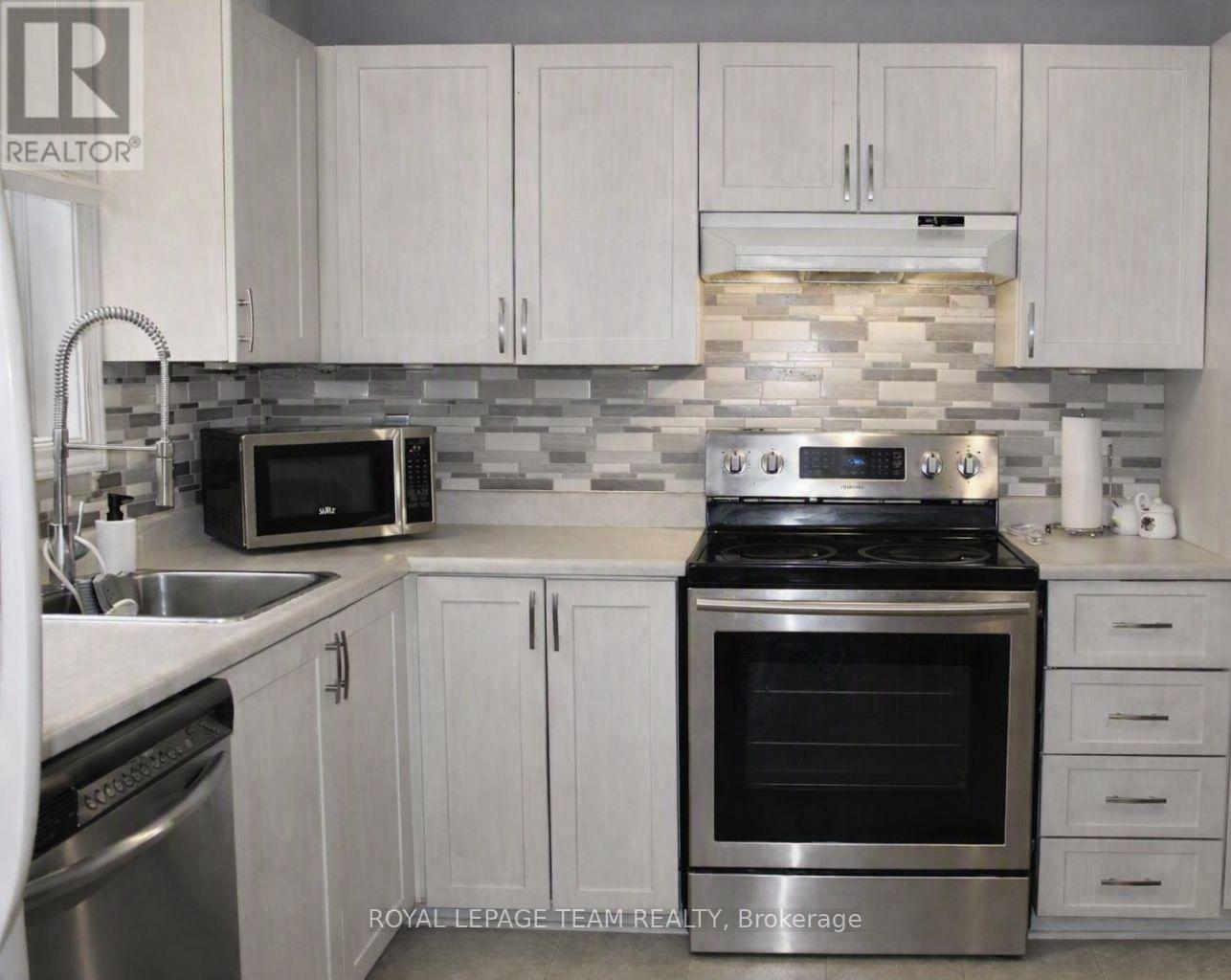 503 SIDNEY DRIVE SE - 9