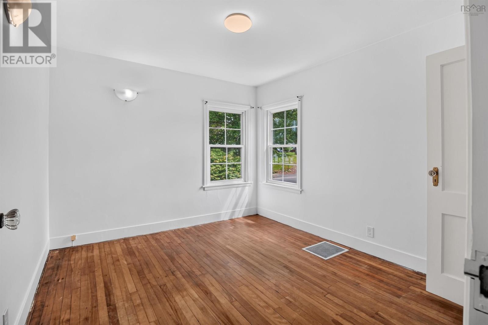 Property 23 of 32 of 326 Brunswick Street