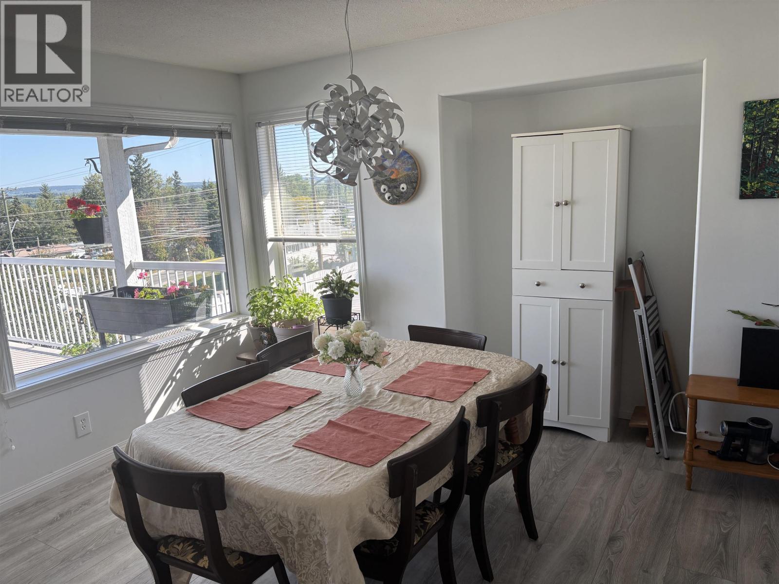 113 W FIFTH STREET - Image 29