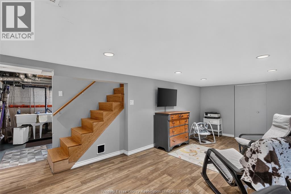 2259 LINCOLN - Image 32