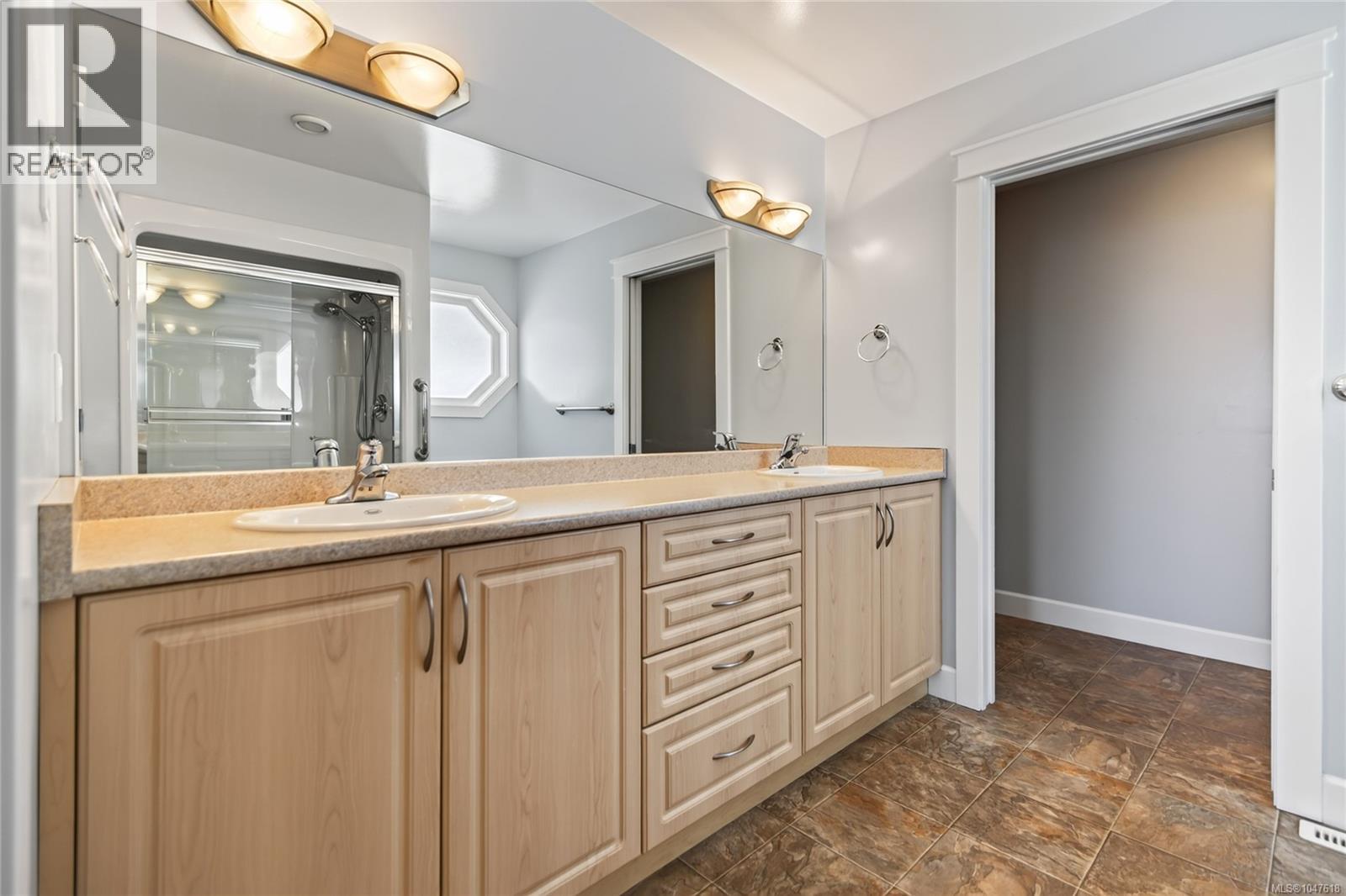 1776 Astra Rd, Comox