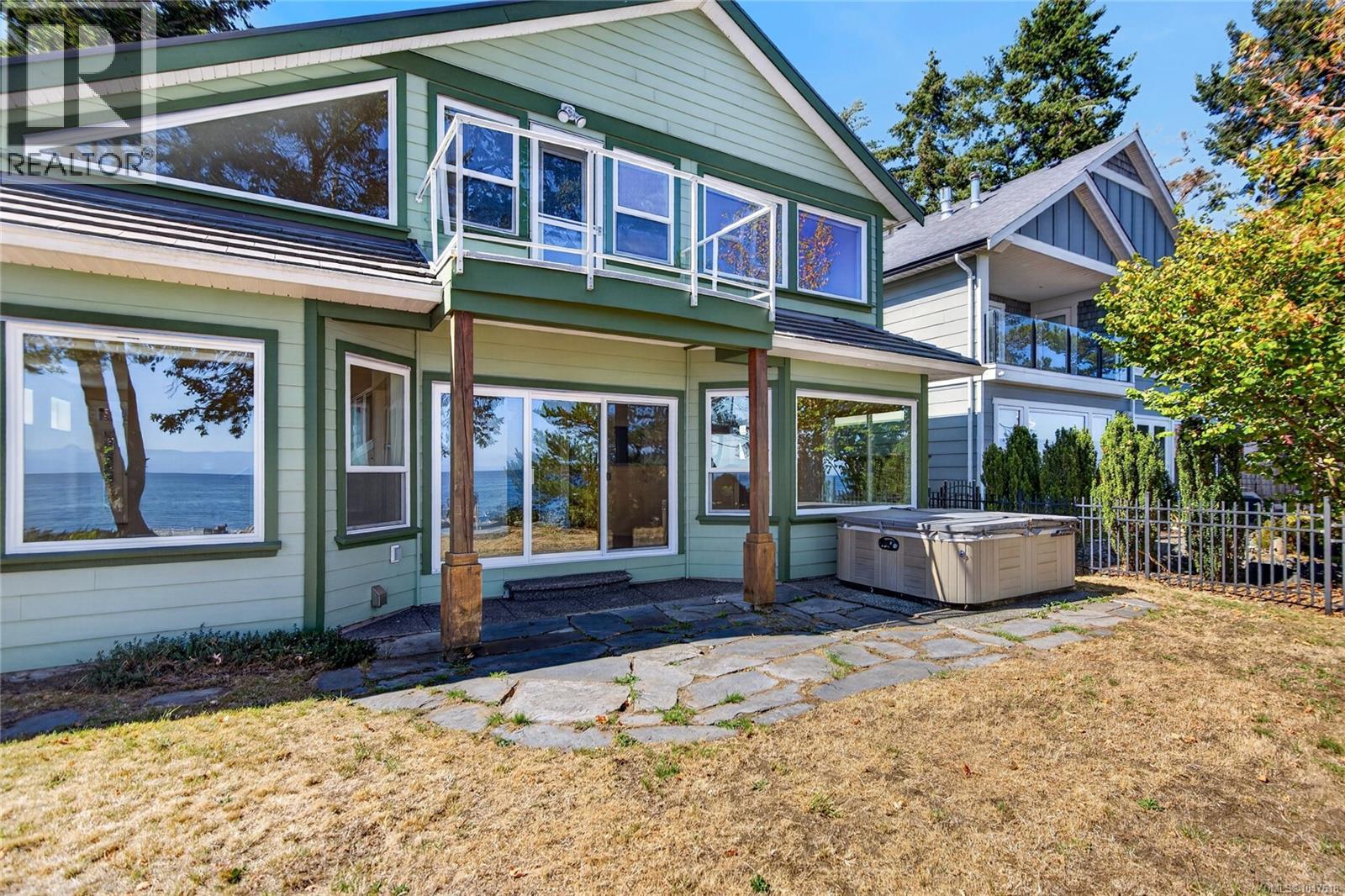 1776 Astra Rd, Comox