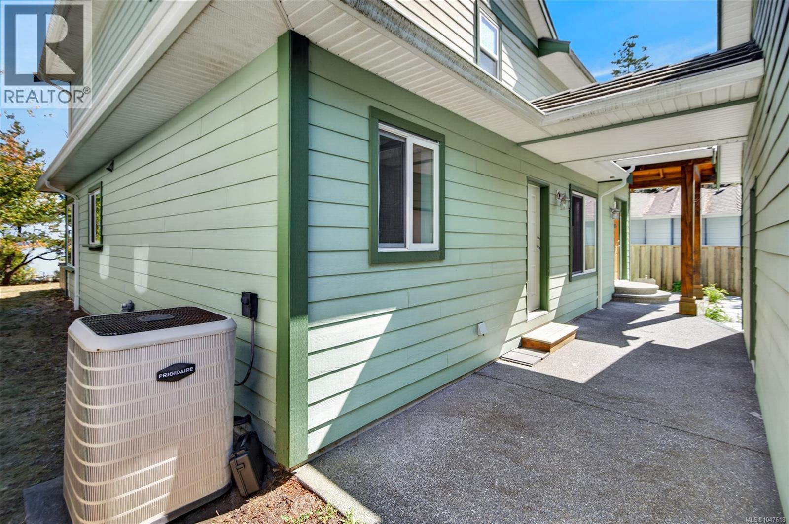 1776 Astra Rd, Comox