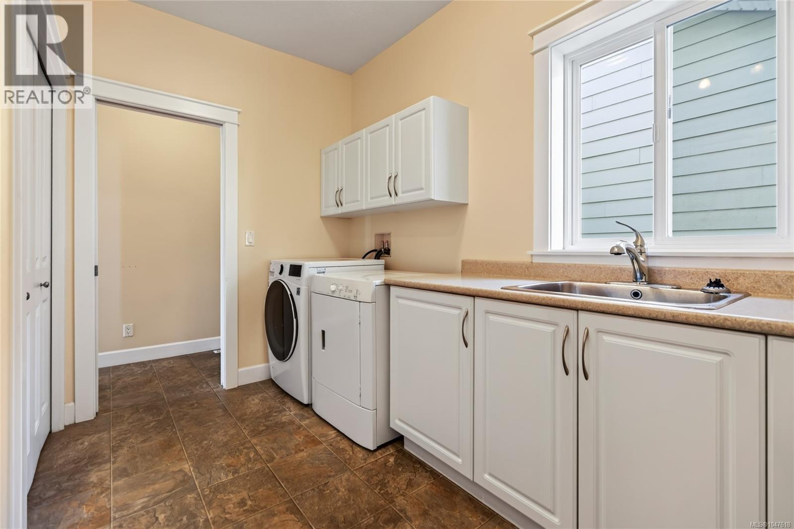 1776 Astra Rd, Comox