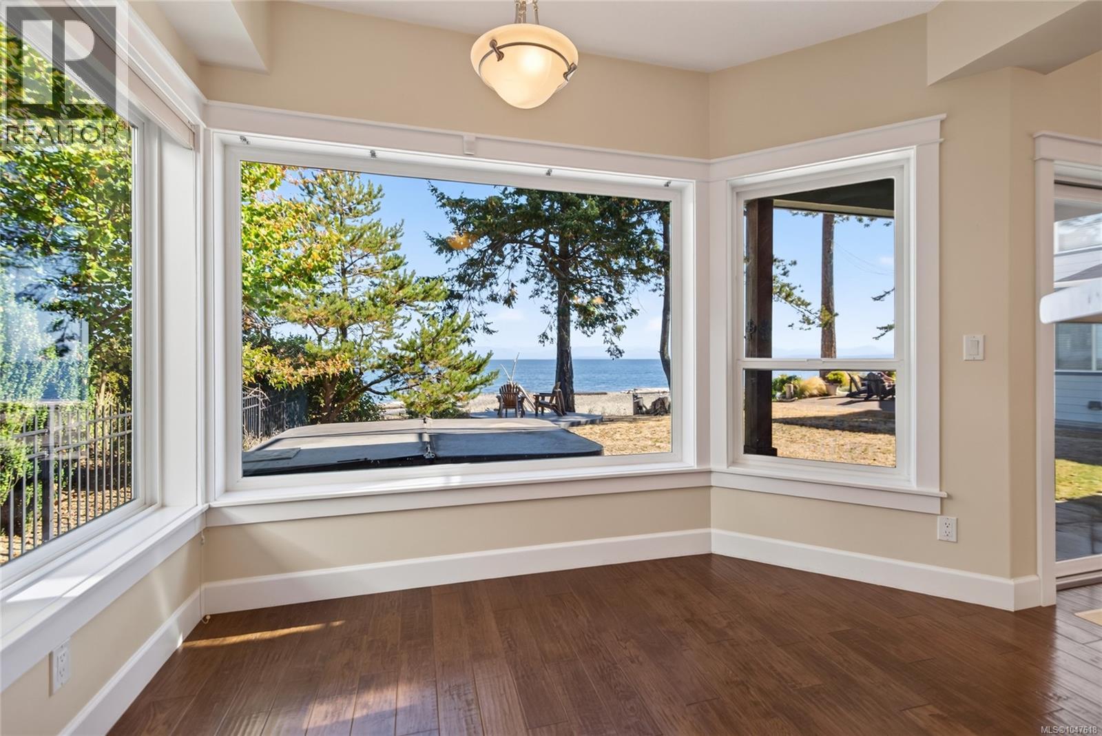 1776 Astra Rd, Comox