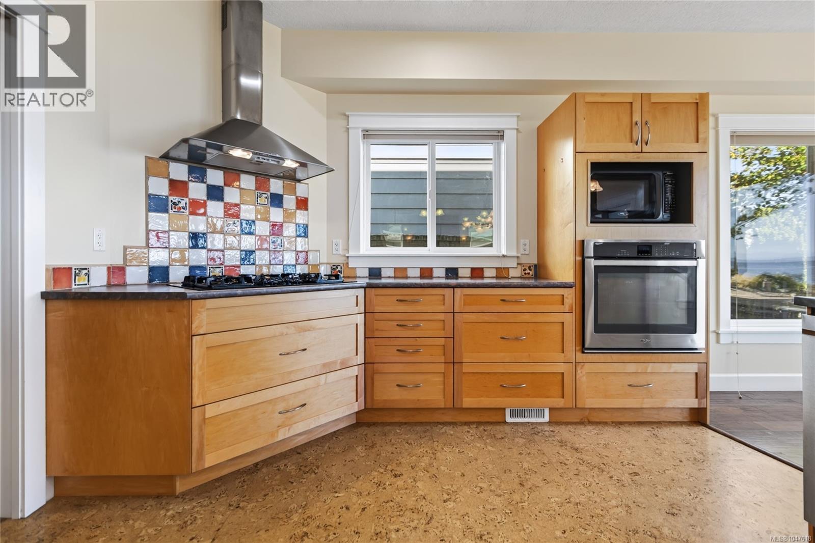 1776 Astra Rd, Comox
