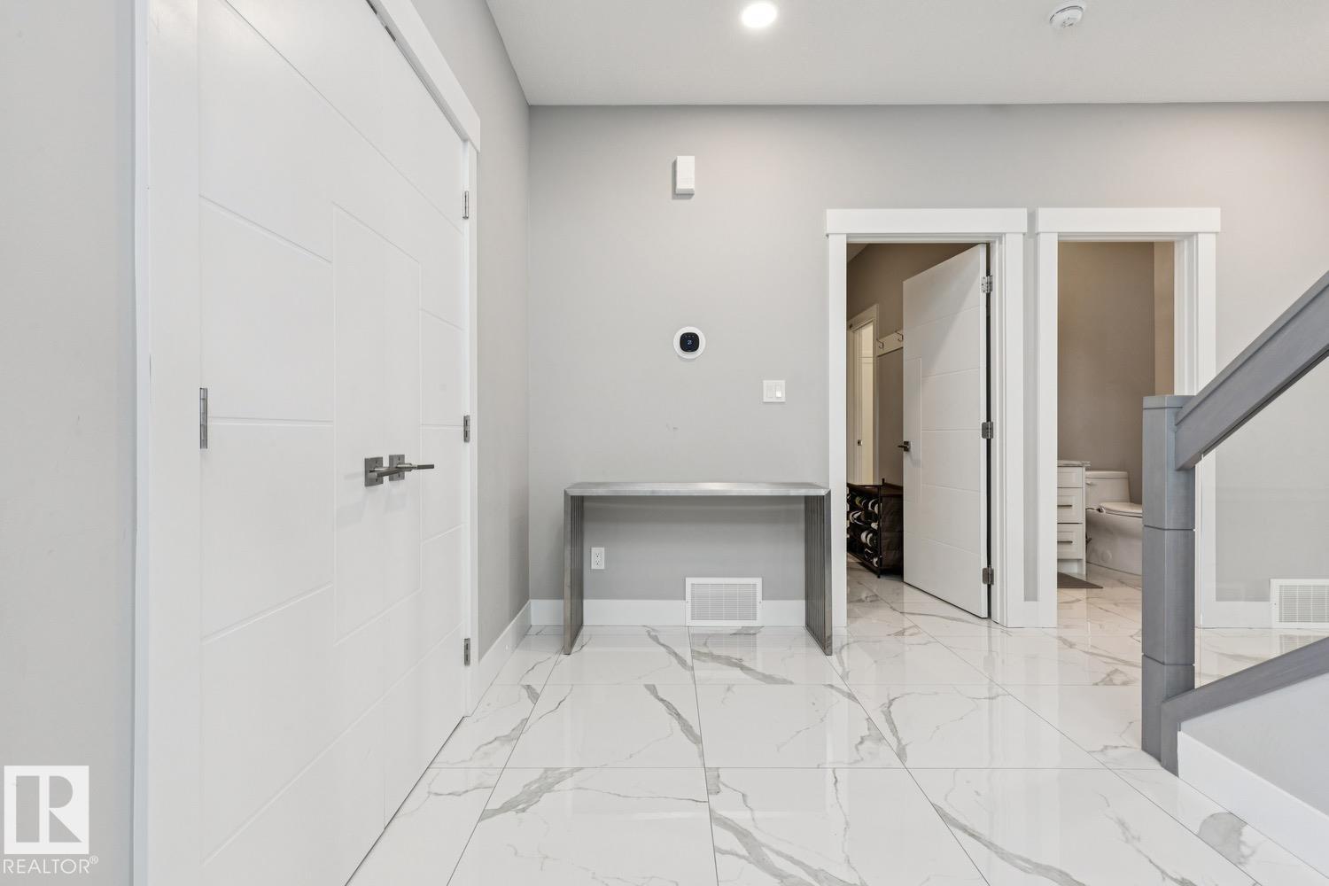 7758 GETTY WD NW, Granville (Edmonton), Edmonton photo 4