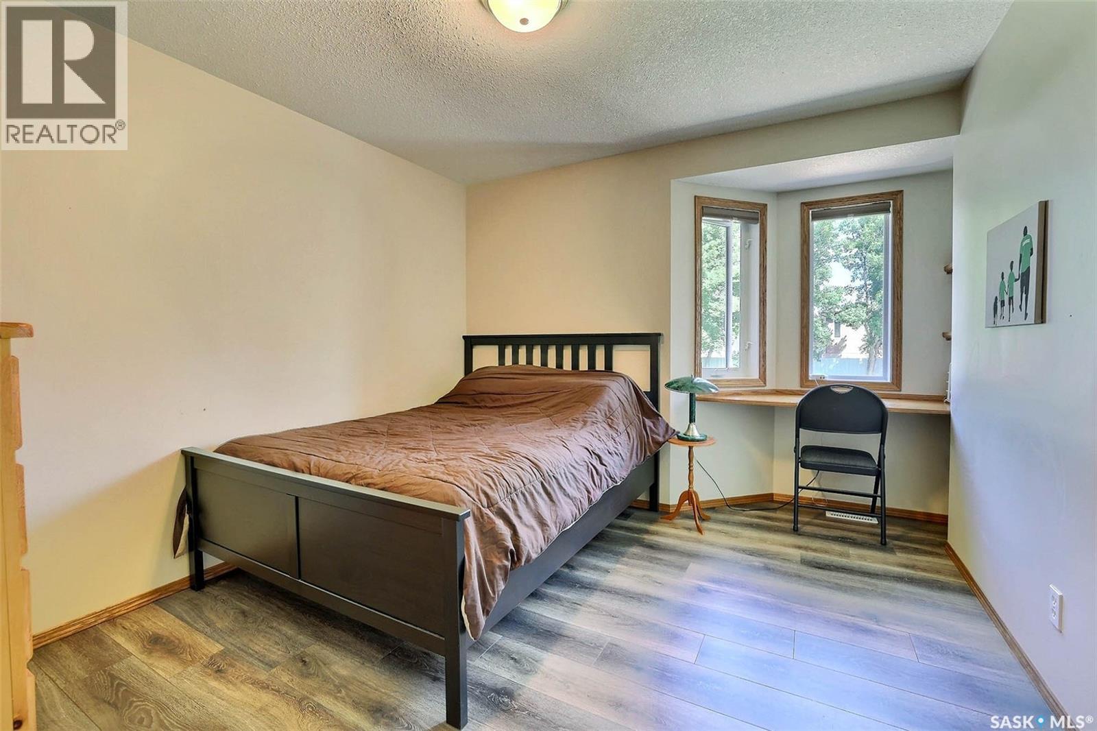318 Hillside CRESCENT - 15