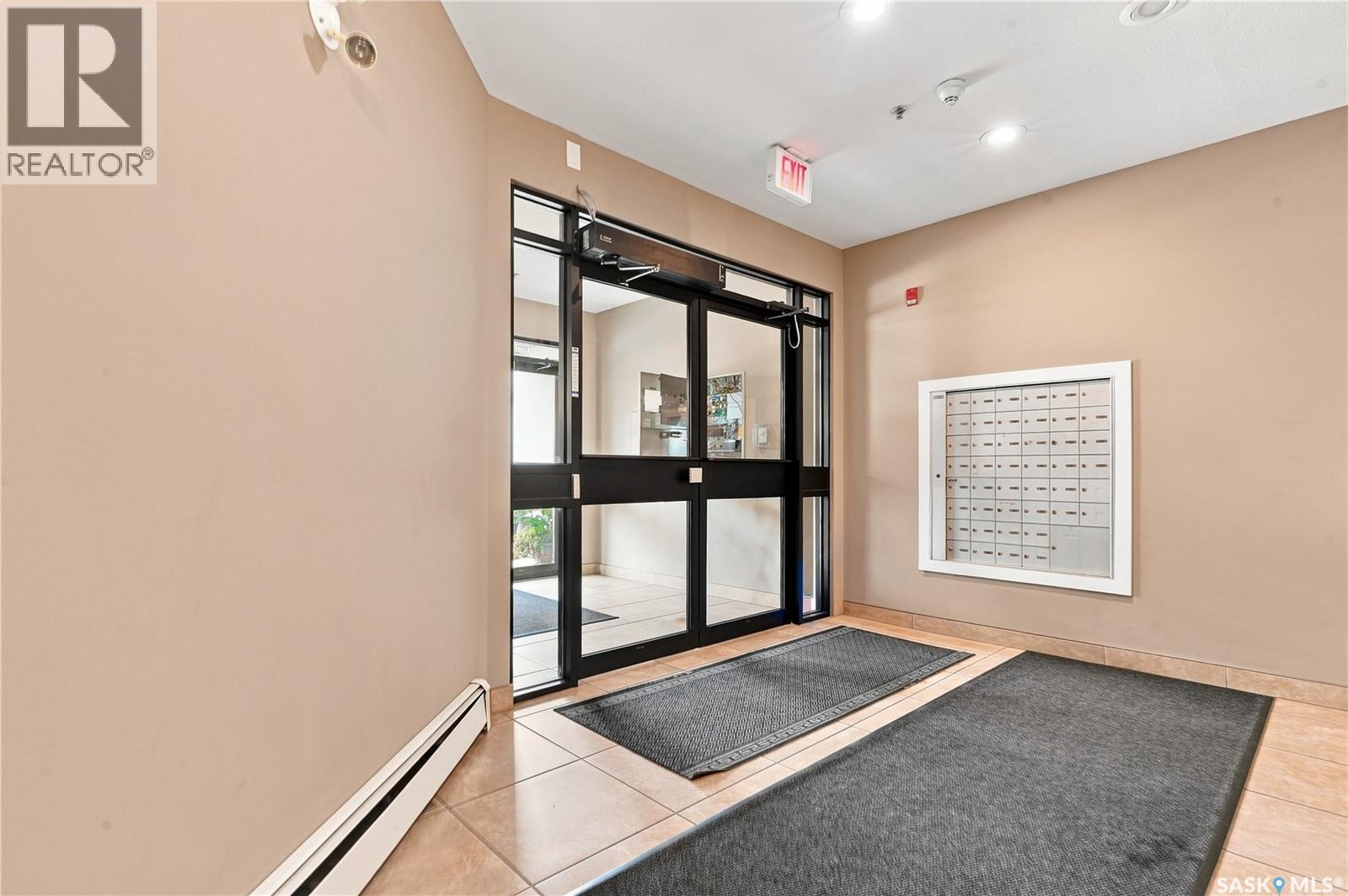 #312 106 Hampton CIRCLE - Image 26