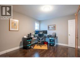 216 Red Maple Court, North Dumfries, ON N1R5S6 Photo 26